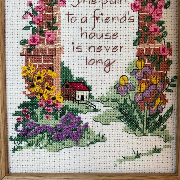 Needlepoint Embroidery Handmade Framed Floral Country Scene - Picture 6 of 10